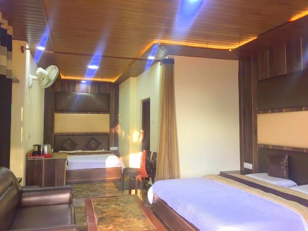 Hotel Himdhara, Dalhousie Eksteriør billede